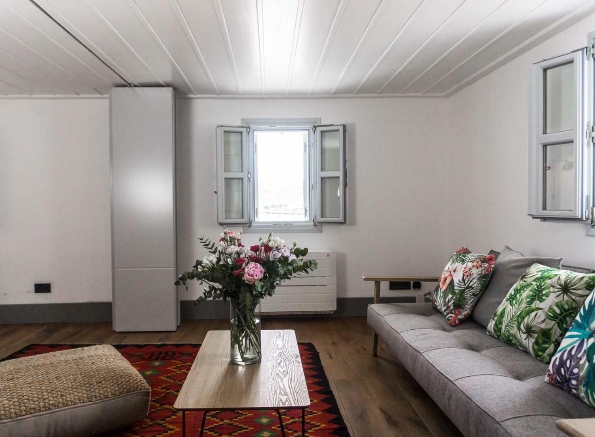 One Manto Square Apartment Mykonos Town Ngoại thất bức ảnh