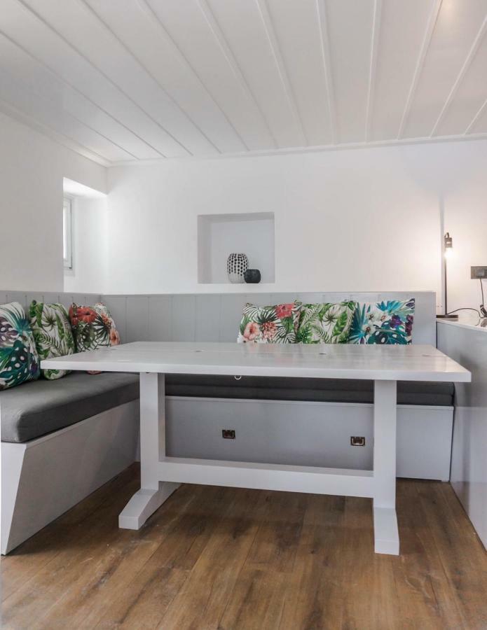 One Manto Square Apartment Mykonos Town Ngoại thất bức ảnh